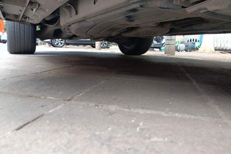 Used Land Rover Discovery 2010 3.0 TDV6 HSE Diesel Edition Chassis Front Right