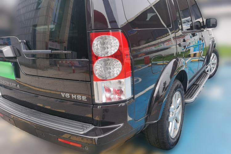 Used Land Rover Discovery 2010 4.0 V6 HSE Gasoline Model Rear Right 45 Deg