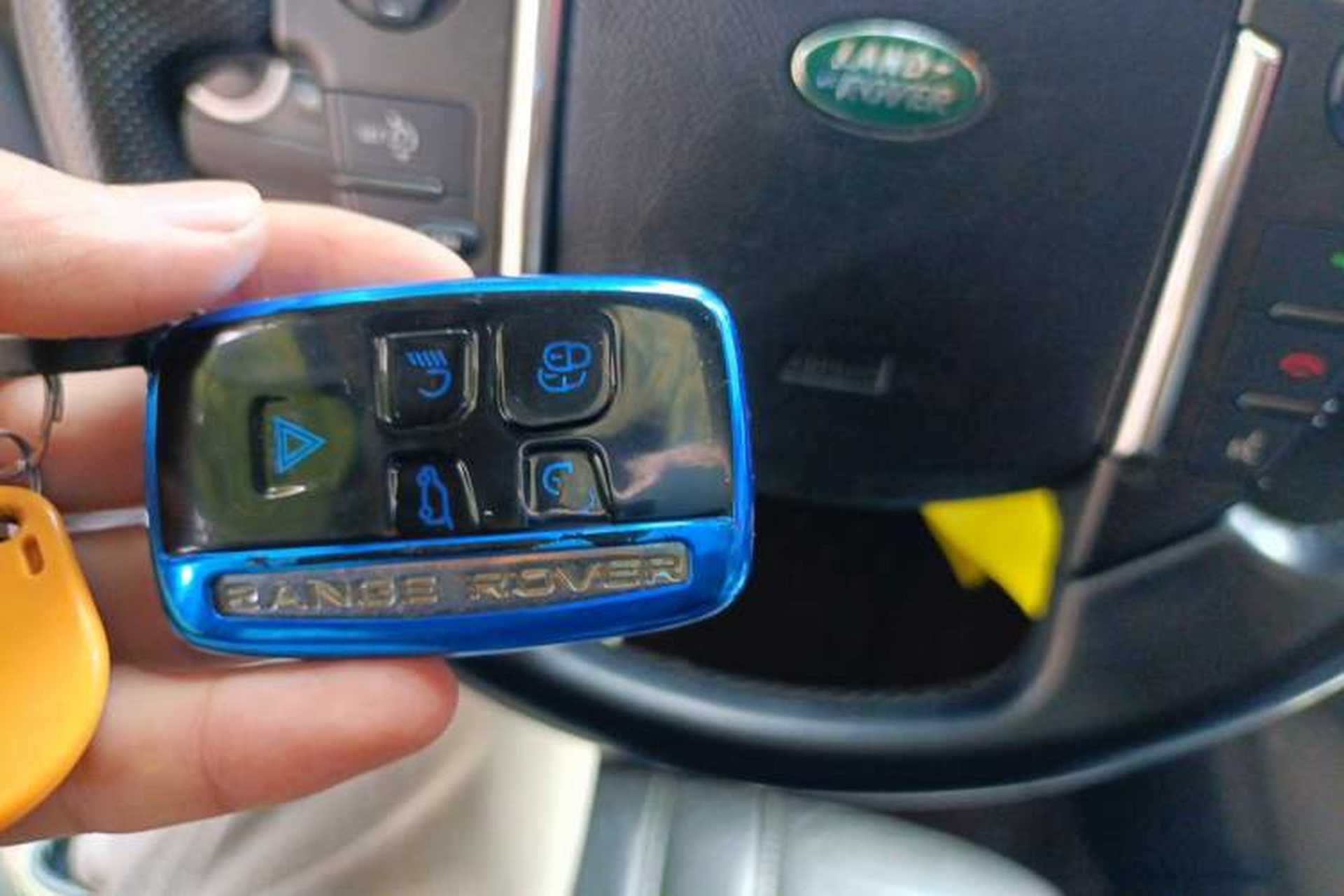 Used Land Rover Discovery 2010 3.0 TDV6 HSE Diesel Edition Vehicle Key