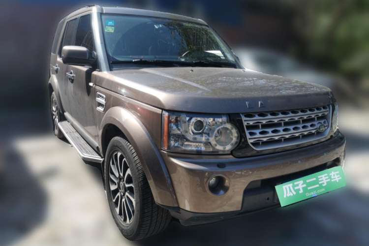 Used Land Rover Discovery 2010 3.0 TDV6 HSE Diesel Edition Front Right 45 Deg