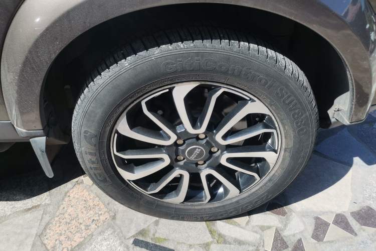 Used Land Rover Discovery 2010 3.0 TDV6 HSE Diesel Edition Right Front Wheel Hub