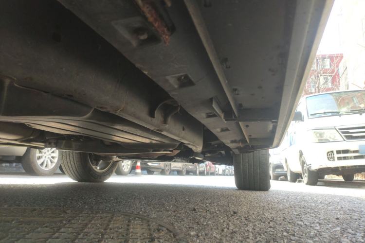 Used Land Rover Discovery 2010 5.0 V8 HSE Gasoline Model Chassis Rear Right