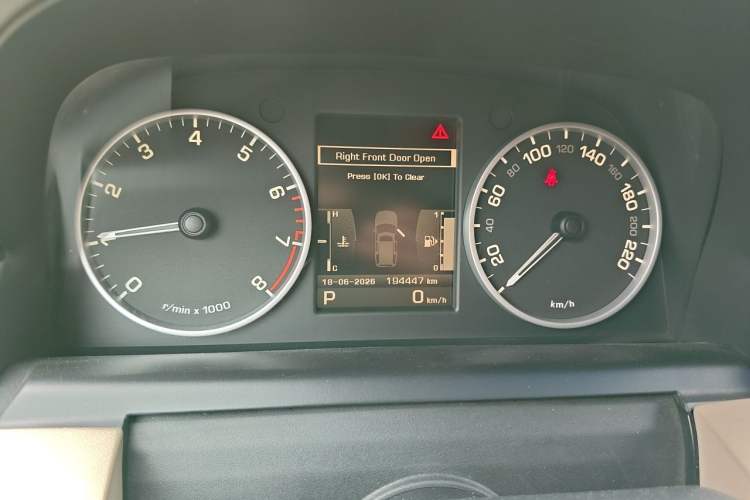 Used Land Rover Discovery 2010 5.0 V8 HSE Gasoline Model Instrument Cluster