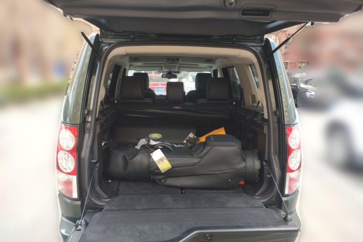 Used Land Rover Discovery 2010 5.0 V8 HSE Gasoline Model Trunk