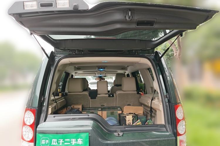 Used Land Rover Discovery 2010 5.0 V8 HSE Gasoline Model Trunk