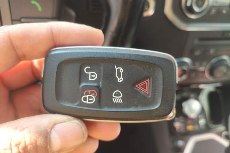 Used Land Rover Discovery 2010 5.0 V8 HSE Gasoline Model Vehicle Key