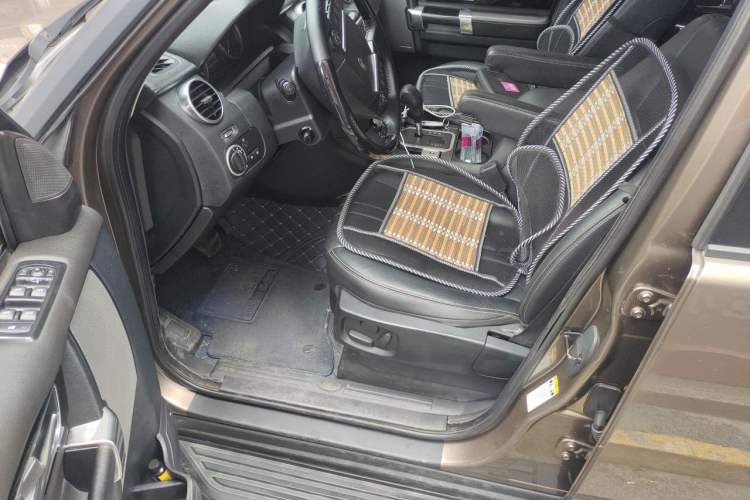 Used Land Rover Discovery 2010 3.0 TDV6 HSE Diesel Edition Driver Seat
