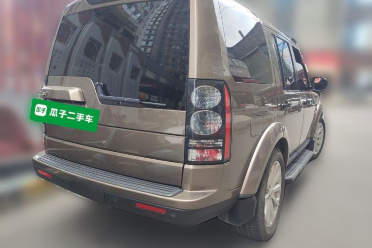 Used Land Rover Discovery 2010 3.0 TDV6 HSE Diesel Edition Rear Right 45 Deg