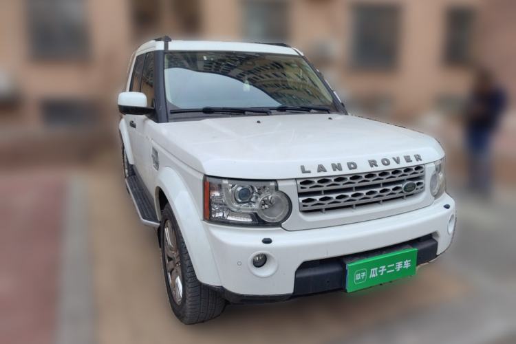 Used Land Rover Discovery 2010 5.0 V8 HSE Gasoline Model Front Right 45 Deg