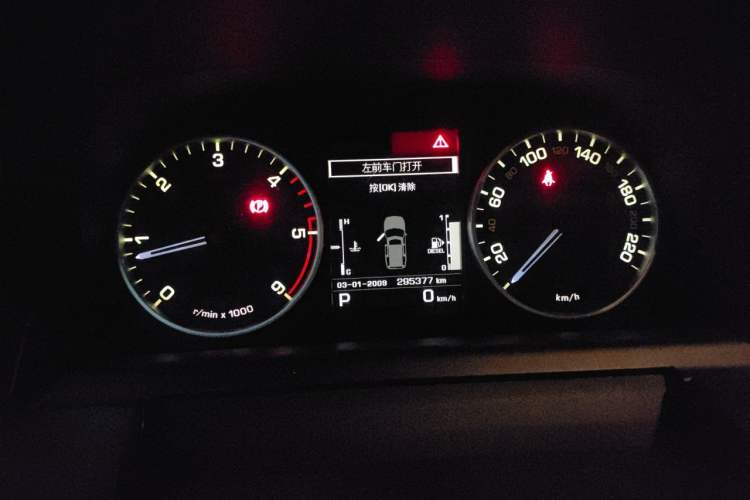 Used Land Rover Discovery 2010 3.0 TDV6 HSE Diesel Edition Instrument Cluster