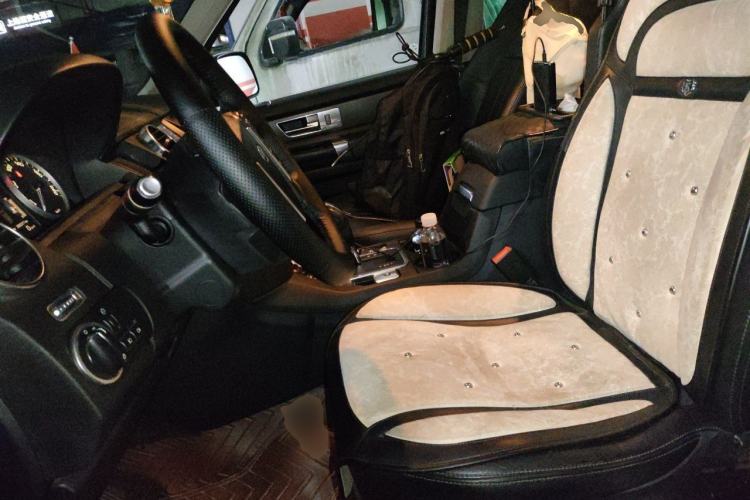 Used Land Rover Discovery 2010 3.0 TDV6 HSE Diesel Edition Left Front Seat