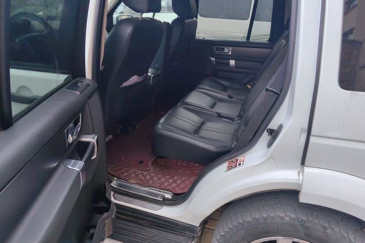Used Land Rover Discovery 2010 5.0 V8 HSE Gasoline Model Left Rear Seat