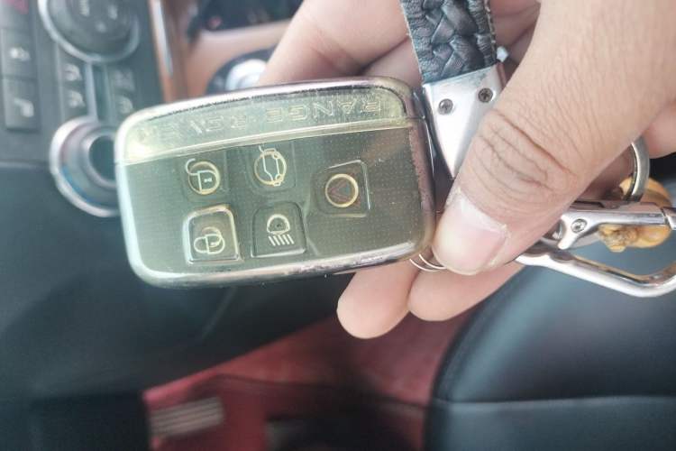Used Land Rover Discovery 2010 3.0 TDV6 HSE Diesel Edition Vehicle Key