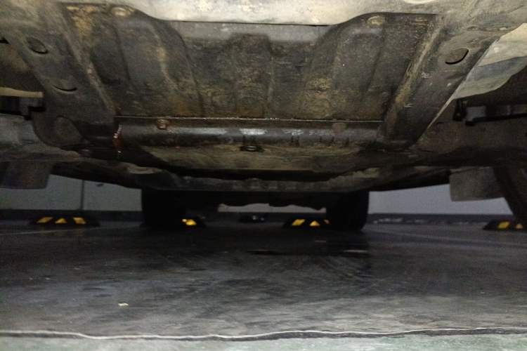 Used Land Rover Discovery 2011 3.0 SDV6 HSE Diesel Version Chassis Front