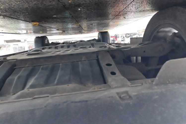 Used Land Rover Discovery 2011 3.0 SDV6 HSE Diesel Version Chassis Front