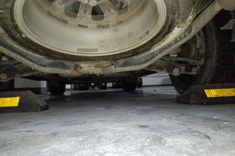 Used Land Rover Discovery 2011 3.0 SDV6 HSE Diesel Version Chassis Rear