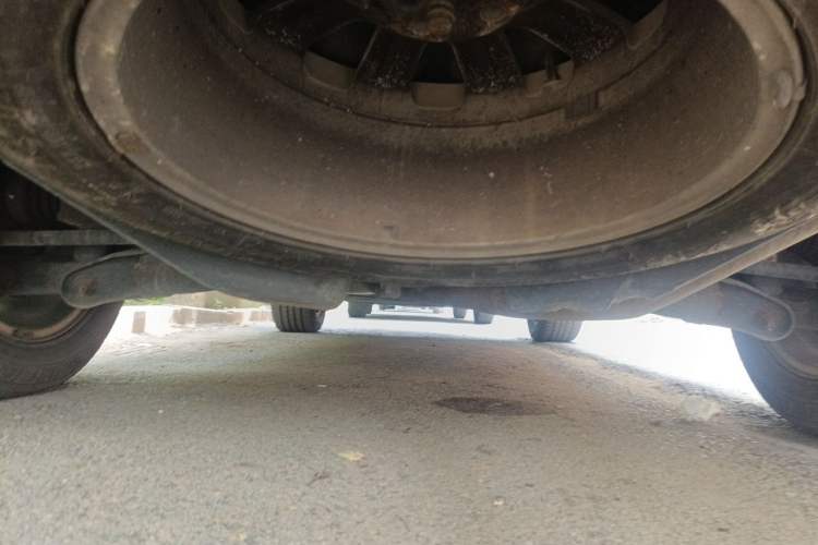 Used Land Rover Discovery 2011 3.0 SDV6 HSE Diesel Version Chassis Rear
