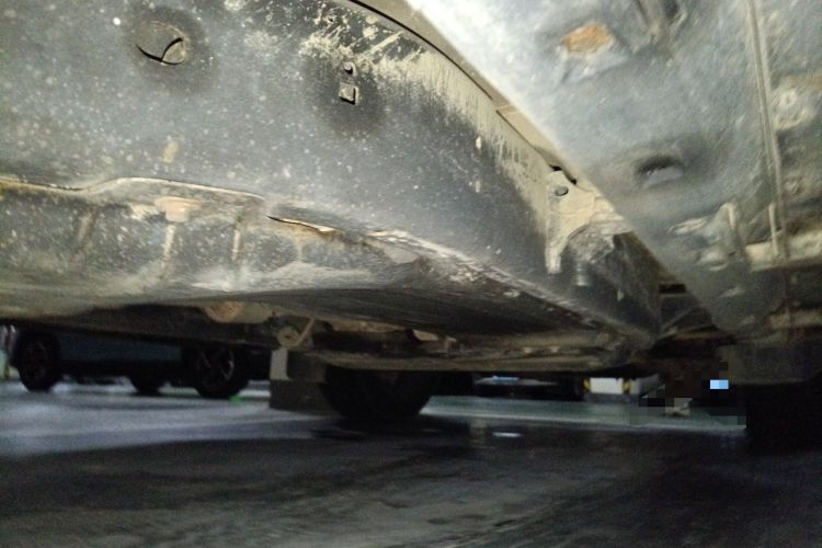 Used Land Rover Discovery 2011 3.0 SDV6 HSE Diesel Version Chassis Rear Right
