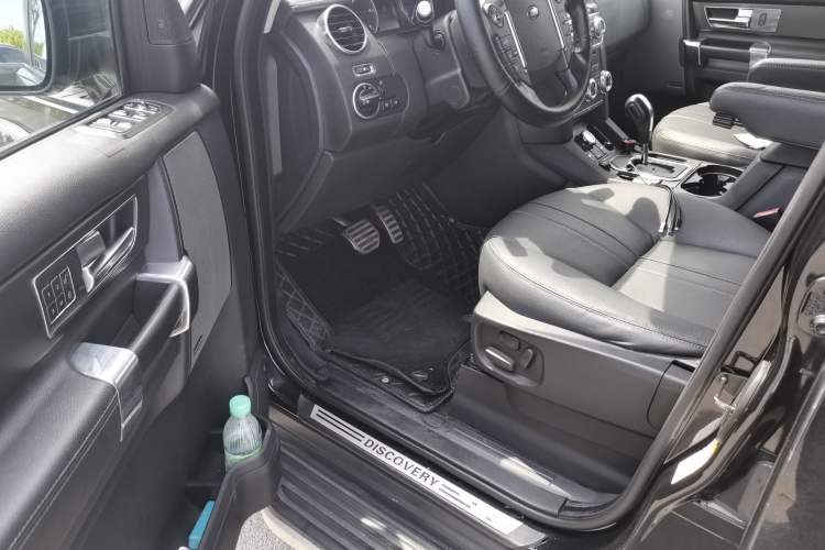Used Land Rover Discovery 2011 3.0 SDV6 HSE Diesel Version Driver Seat