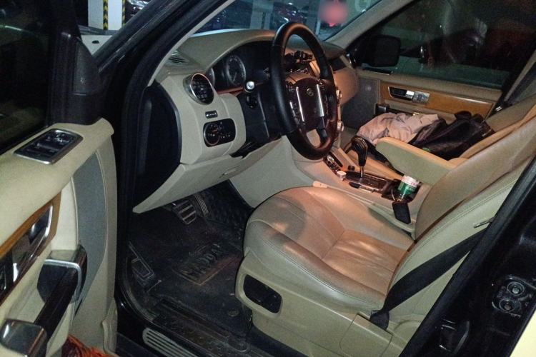 Used Land Rover Discovery 2011 3.0 SDV6 HSE Diesel Version Driver Seat
