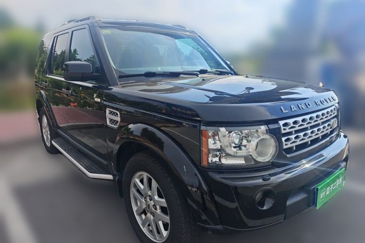 Used Land Rover Discovery 2011 4.0 V6 HSE Front Right 45 Deg