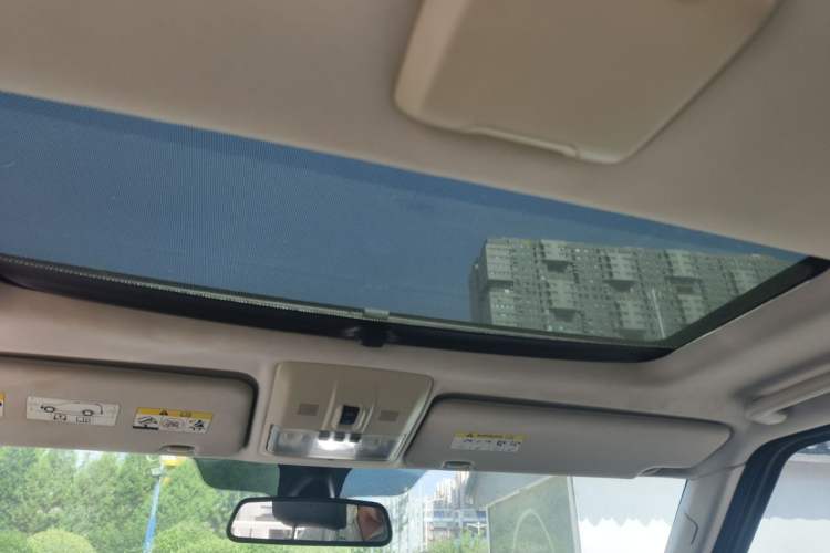 Used Land Rover Discovery 2011 3.0 SDV6 HSE Diesel Version Headliner