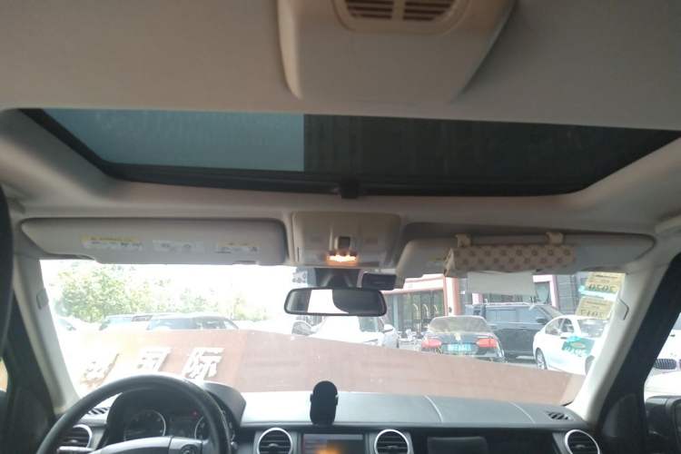 Used Land Rover Discovery 2011 3.0 SDV6 HSE Diesel Version Headliner