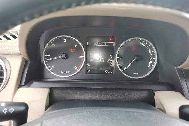 Used Land Rover Discovery 2011 3.0 SDV6 HSE Diesel Version Instrument Cluster