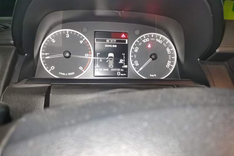 Used Land Rover Discovery 2011 3.0 SDV6 HSE Diesel Version Instrument Cluster