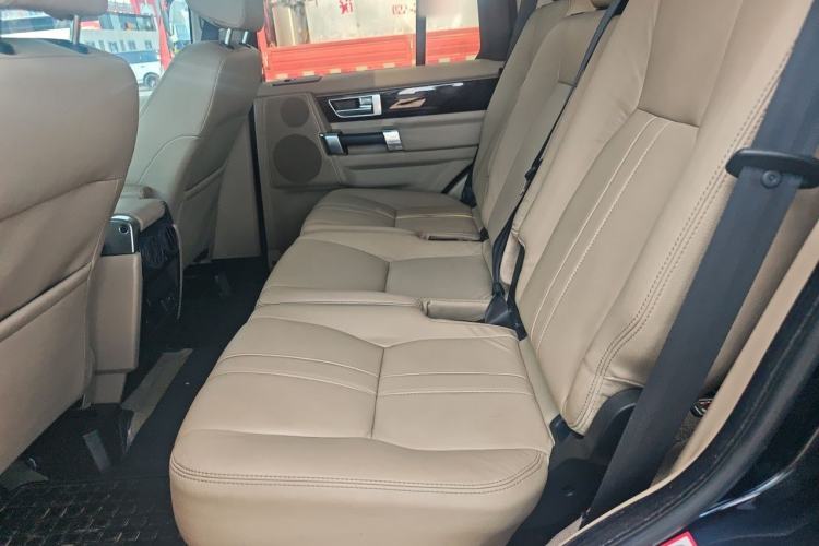 Used Land Rover Discovery 2011 4.0 V6 HSE Left Rear Seat