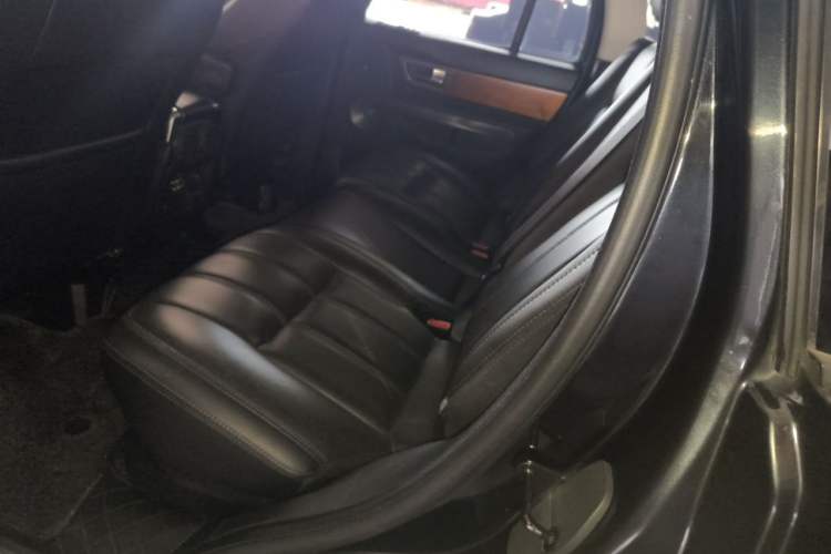 Used Land Rover Discovery 2011 5.0 V8 HSE Left Rear Seat