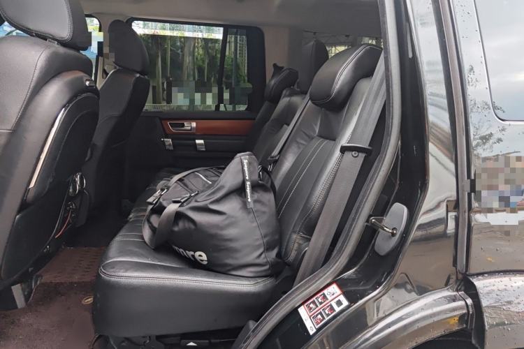 Used Land Rover Discovery 2011 3.0 SDV6 HSE Diesel Version Left Rear Seat