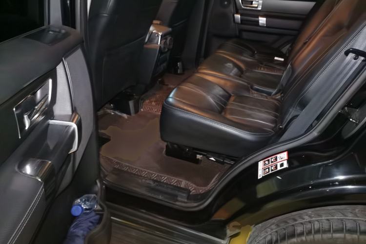 Used Land Rover Discovery 2011 3.0 SDV6 HSE Diesel Version Left Rear Seat