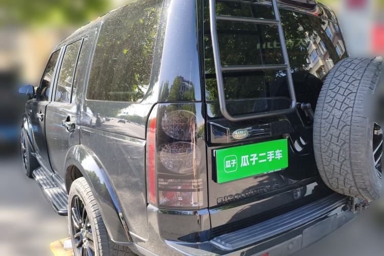 Used Land Rover Discovery 2011 3.0 SDV6 HSE Diesel Version Rear Left 45 Deg