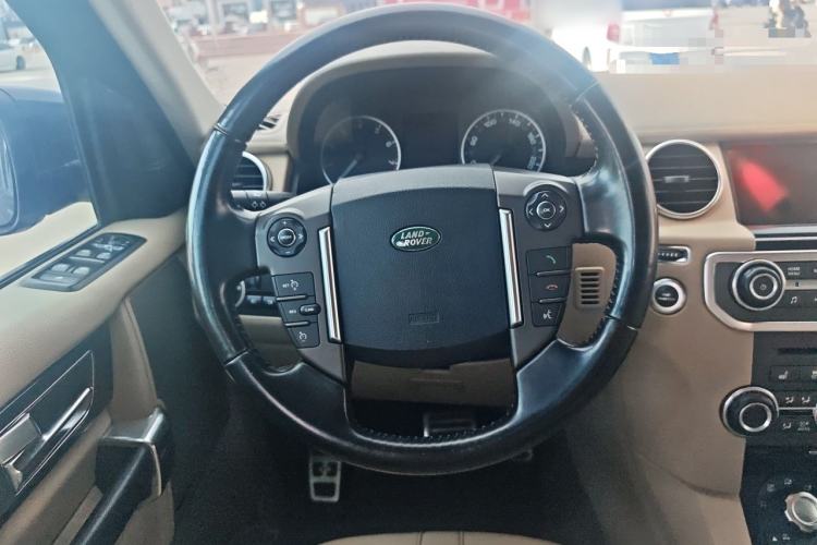 Used Land Rover Discovery 2011 4.0 V6 HSE Steering Wheel