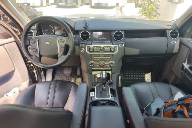 Used Land Rover Discovery 2011 3.0 SDV6 HSE Diesel Version Steering Wheel