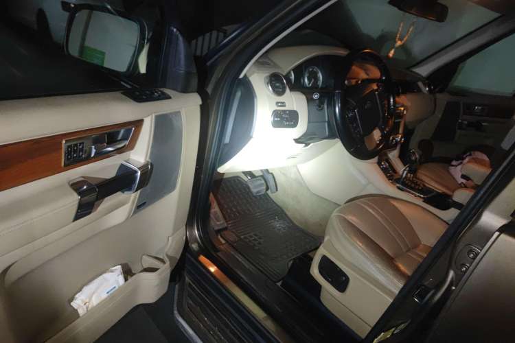 Used Land Rover Discovery 2011 3.0 SDV6 HSE Diesel Version Driver Seat
