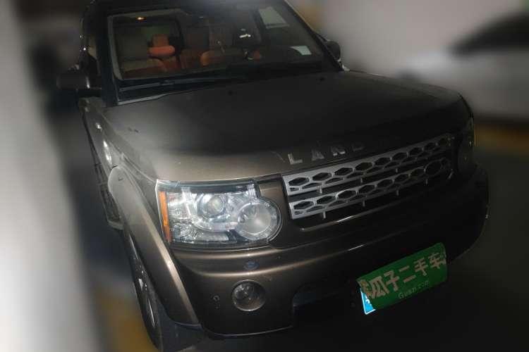 Used Land Rover Discovery 2011 3.0 SDV6 HSE Diesel Version Front Right 45 Deg