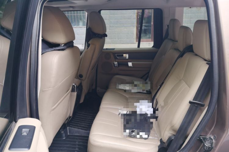 Used Land Rover Discovery 2011 3.0 SDV6 HSE Diesel Version Left Rear Seat