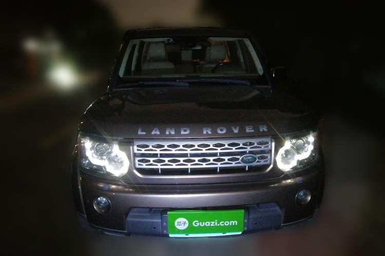 Used Land Rover Discovery 2011 4.0 V6 HSE Front