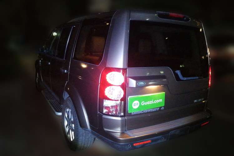 Used Land Rover Discovery 2011 4.0 V6 HSE Rear Left 45 Deg