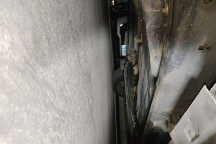 Used Land Rover Discovery 2011 3.0 SDV6 HSE Diesel Version Chassis Rear Right