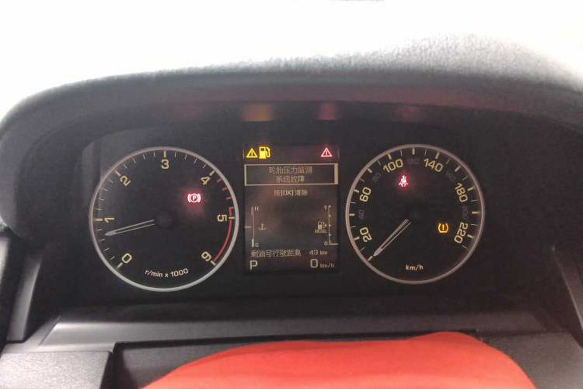 Used Land Rover Discovery 2011 3.0 SDV6 HSE Diesel Version Instrument Cluster