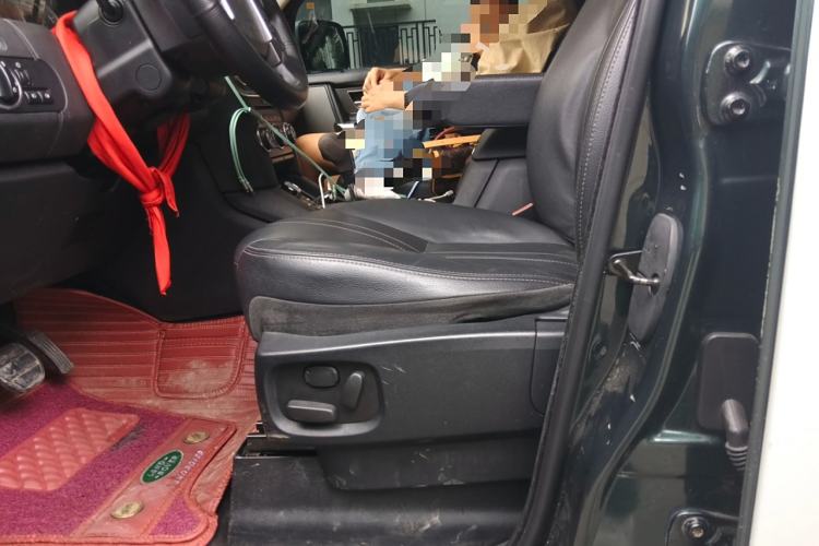 Used Land Rover Discovery 2011 3.0 SDV6 HSE Diesel Version Left Front Seat