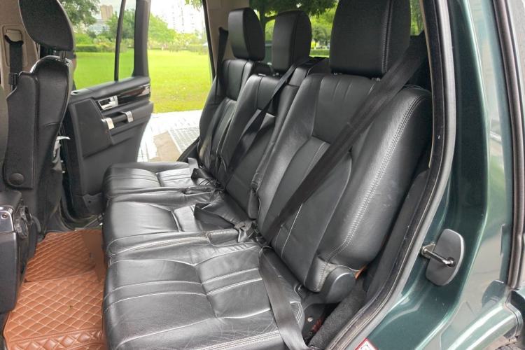 Used Land Rover Discovery 2011 3.0 SDV6 HSE Diesel Version Left Rear Seat