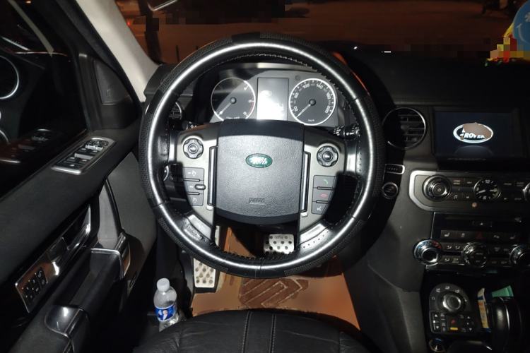 Used Land Rover Discovery 2011 3.0 SDV6 HSE Diesel Version Steering Wheel