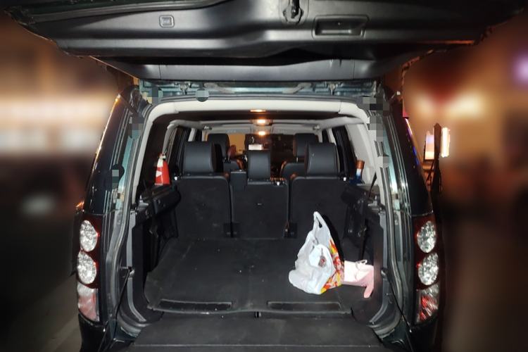 Used Land Rover Discovery 2011 3.0 SDV6 HSE Diesel Version Trunk