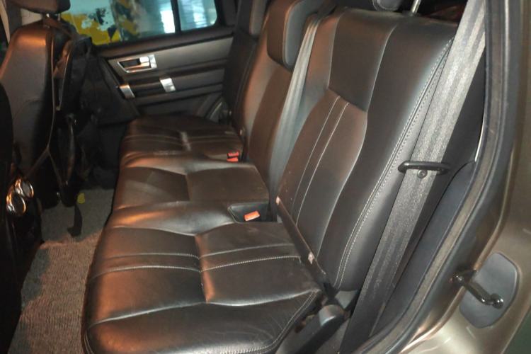 Used Land Rover Discovery 2011 2.7 TDV6 S Diesel Version Left Rear Seat