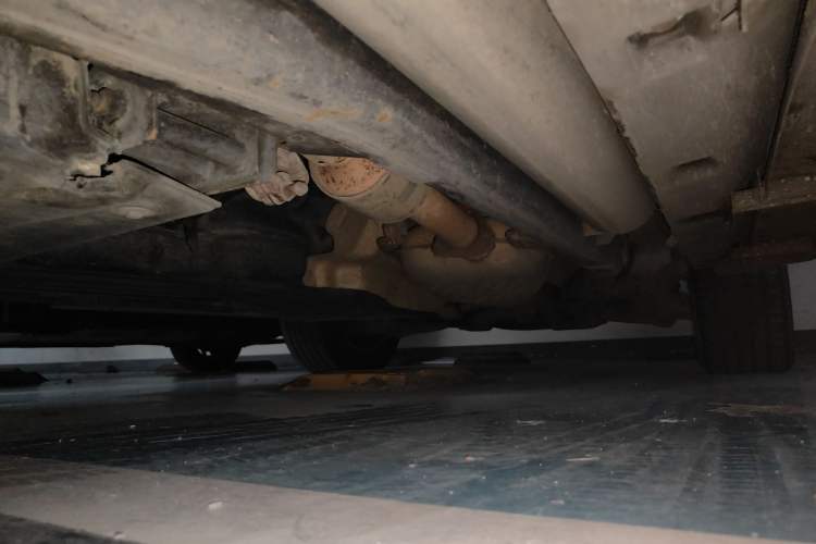 Used Land Rover Discovery 2011 3.0 SDV6 HSE Diesel Version Chassis Front Left