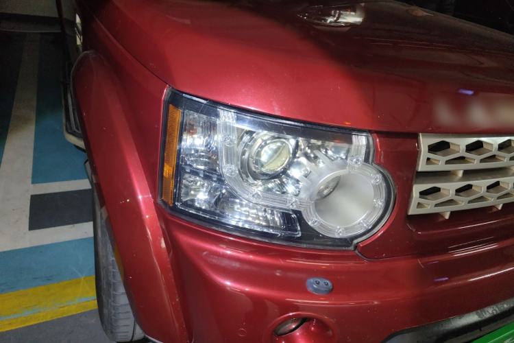 Used Land Rover Discovery 2011 3.0 SDV6 HSE Diesel Version Right Front Headlight